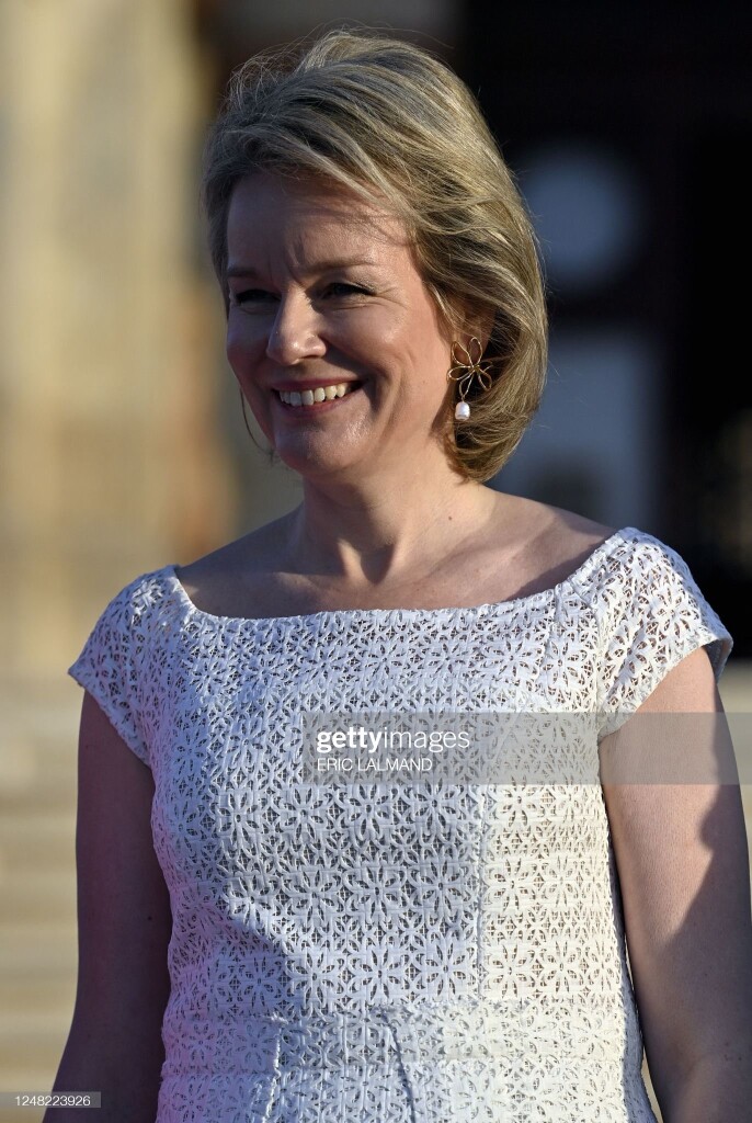 C6D6E207-80D8-45AC-817D-1646AE8275DB