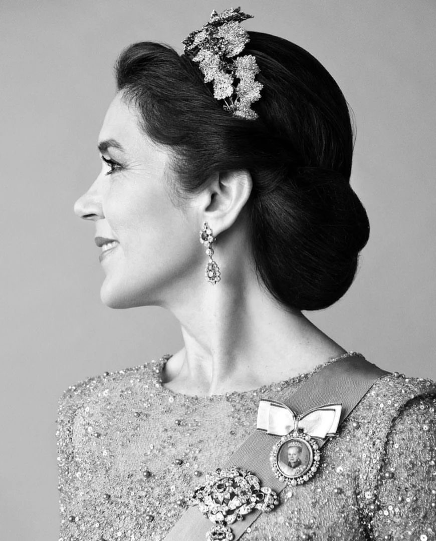 new released portraits of the King and Queen of Denmark – The Real My