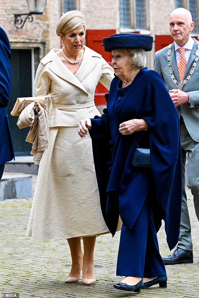 King willem alexander & Queen maxima and princess beatrix attend the